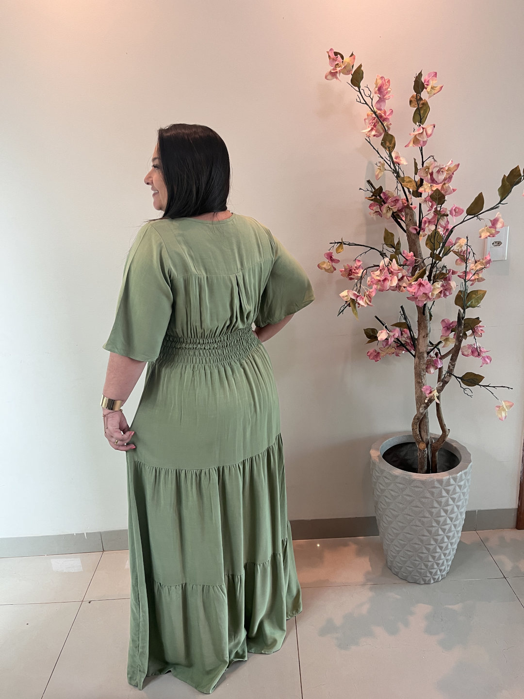 Vestido Plus Size Heloísa Viscose Verde Oliva G1 G2 G3 - Imagem 2